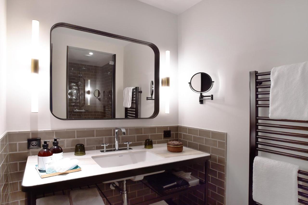 Das James Flensburg Exteriér fotografie Bathroom